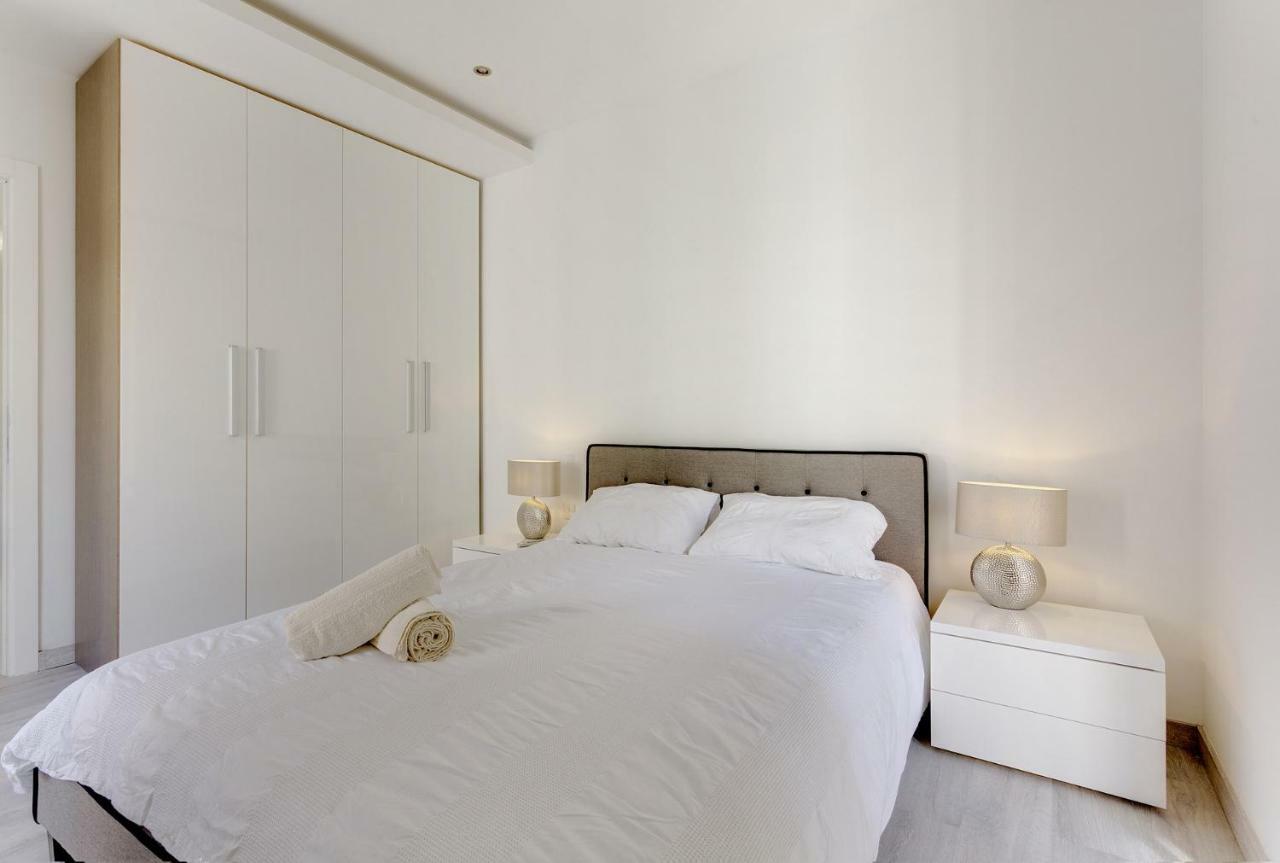 Splendid Apartment, Steps Away From The Sea Sliema Exterior photo